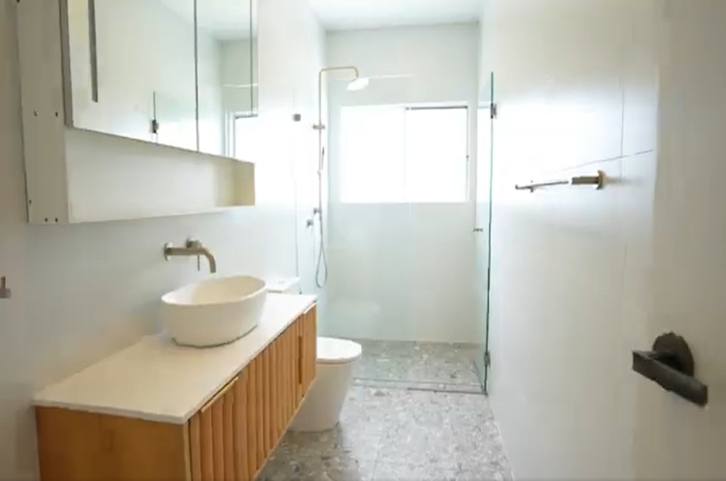 Ettalong Beach Alteration & Addition by Buildtop